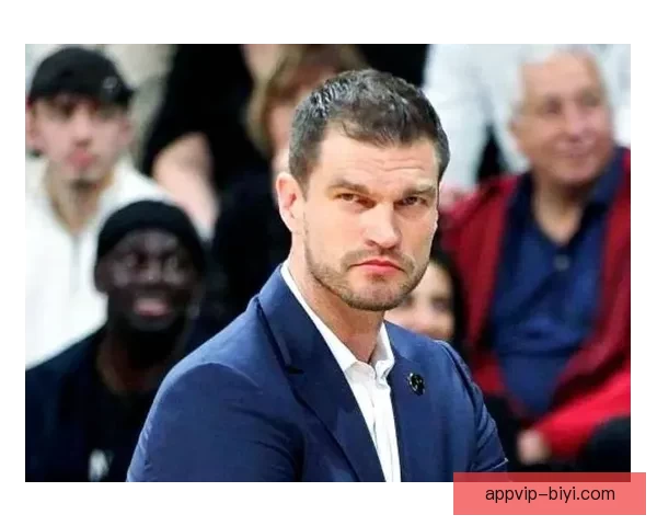 开拓者新老板表态未定斯普利特与克罗宁去留球队表现低于预期需反思